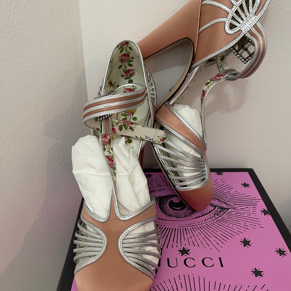 Gucci Marissa T Strap Pump